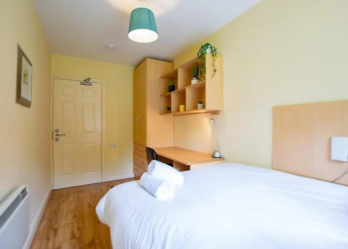 Apartamento 36 - Superb 2 Bed Apartment, Sleeps 6