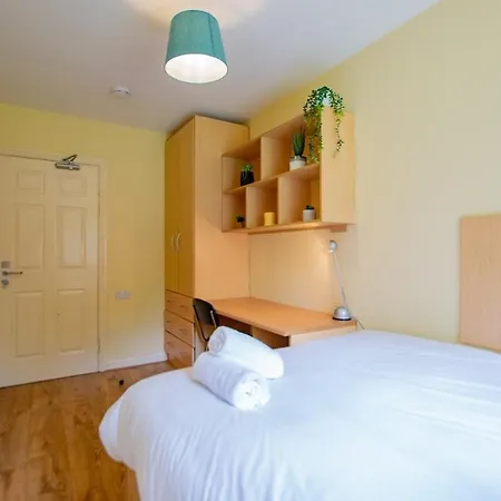 36 - Superb 2br - Sleeps 6 شقة *